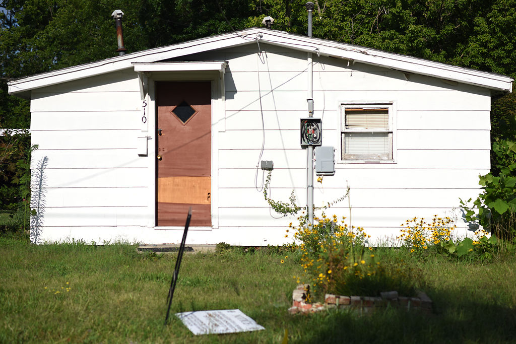 This vacant house and others like it along Hunt Avenue will soon be demolished
